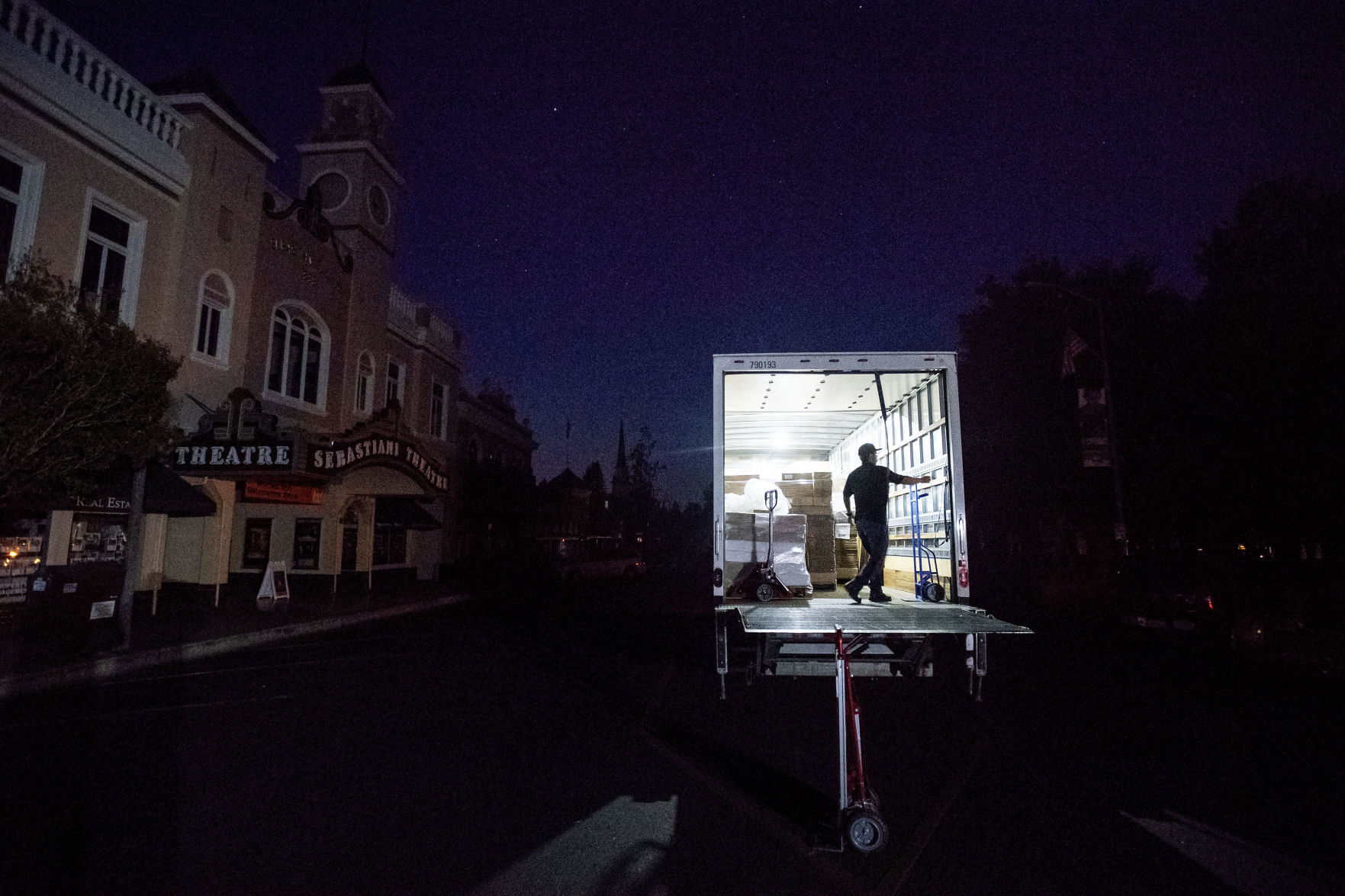 APTOPIX California Power Outages